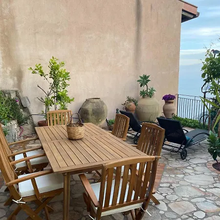 The Secret Garden Ferienhaus Forza dʼAgro