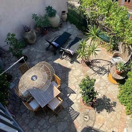 The Secret Garden Ferienhaus